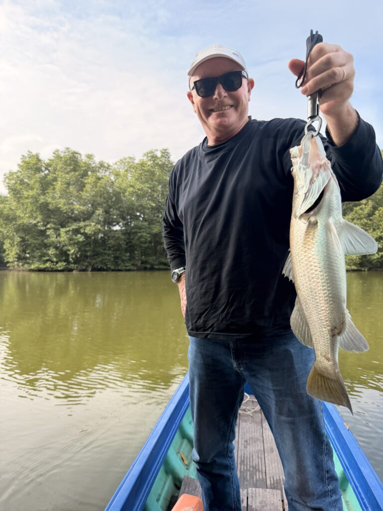 Read more about the article Wild Fishing vs. Stocked Lakes in Vietnam: What’s the Difference?